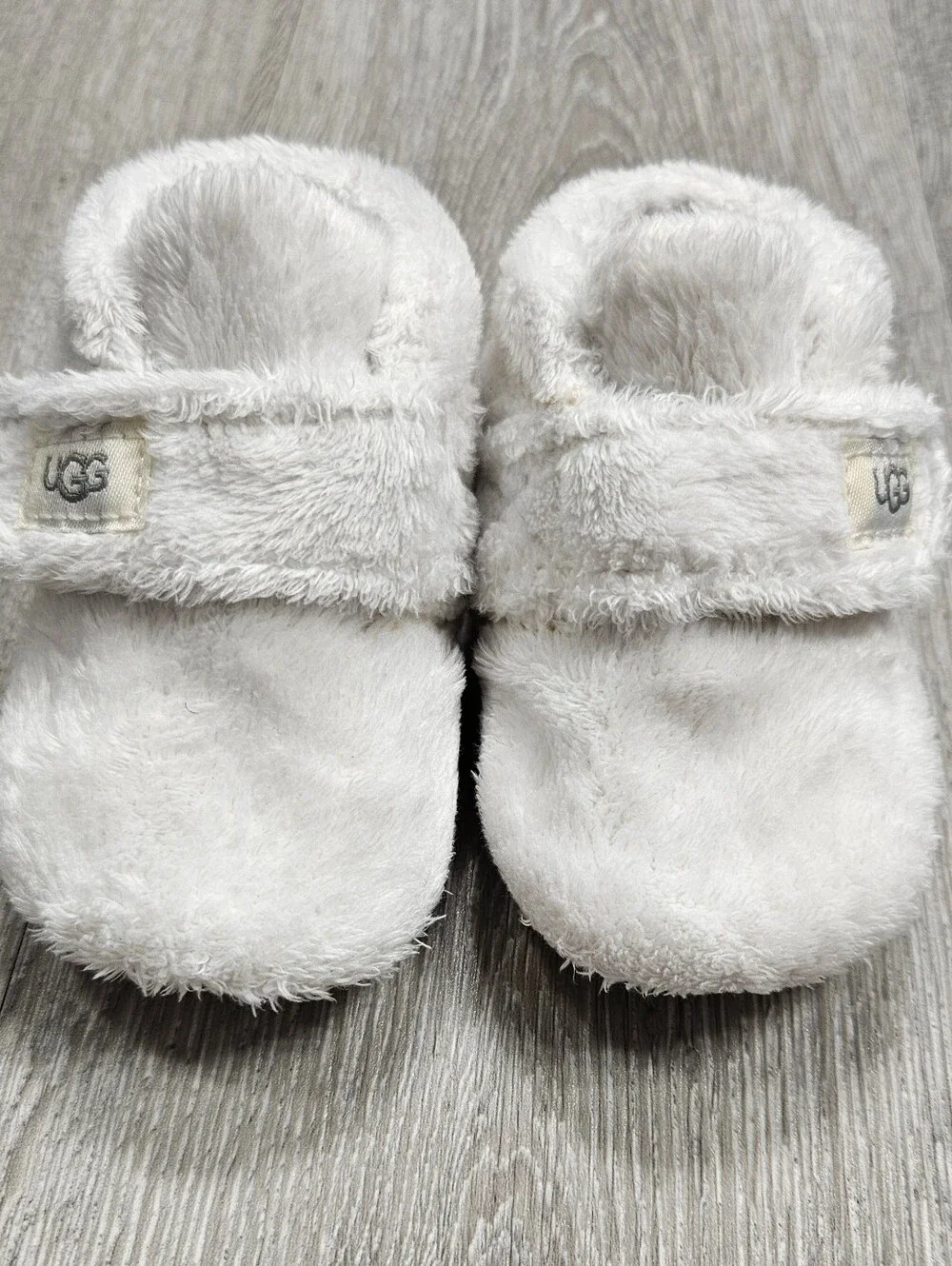 Ugg Infant White Faux Fur Velcro Winter Boots Size 2/3 Baby
